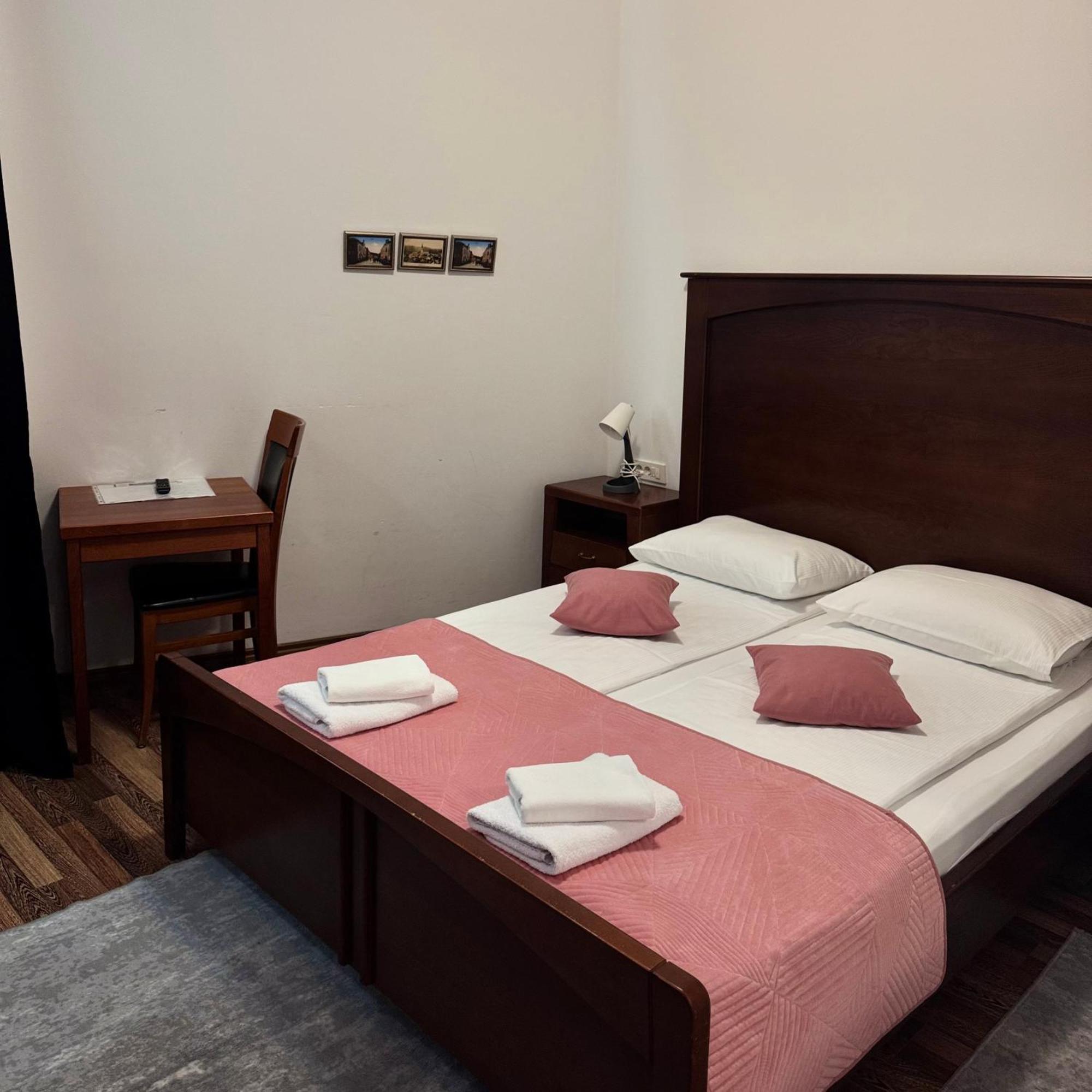 Hotel Paviljon บีฮัช ภายนอก รูปภาพ